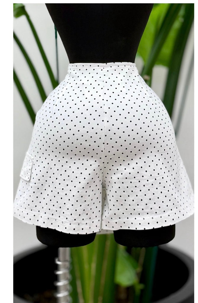 Short falda de lunar